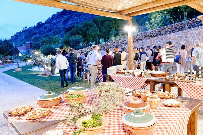 olive-oil-festival-in-cretan-farm-with-traditional-dinner