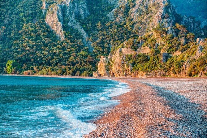 olympos-cable-car-ride-to-tahtali-mountains-from-antalya