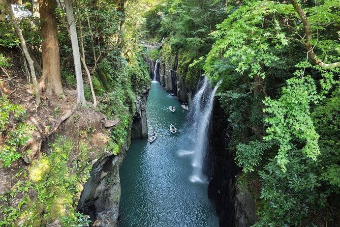 one-day-customized-minami-aso-takachiho-tour