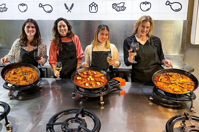 paella-cooking-class-wine-tasting-central-market-in-valencia