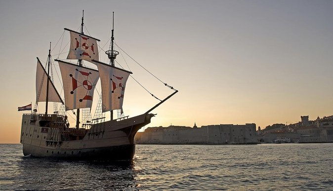 panoramic-sunset-cruise-from-dubrovnik