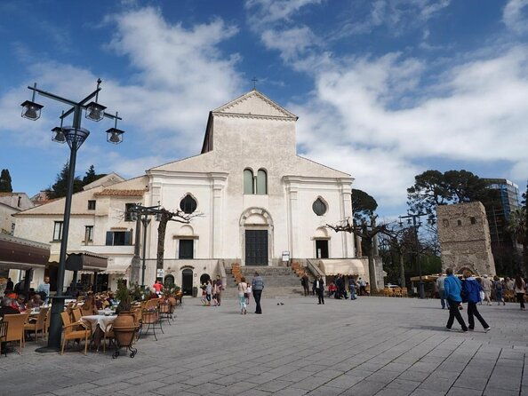 private-amalfi-coast-tour-enjoy-it-with-our-local-english-speaking-driver