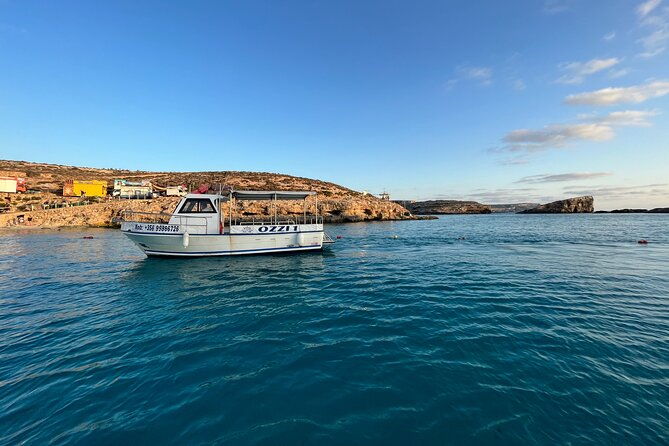 private-boat-charter-blue-lagoon-crystal-lagoon-and-comino