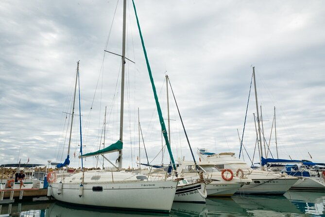 private-boat-tour-along-the-coast-of-valencia
