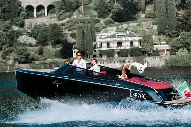 private-boat-tour-on-the-lake-como