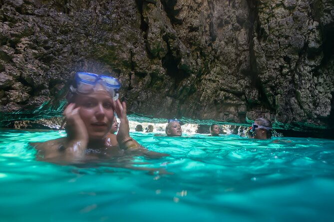 private-boat-trip-with-sandra-boat-medulin-kamenjak-ceja