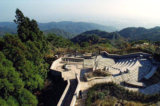 private-car-day-trip-to-the-kobe-mountains-gardens-and-hot-springs-from-osaka