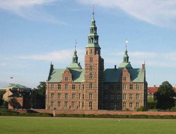 private-copenhagen-city-tour-with-rosenborg-castle