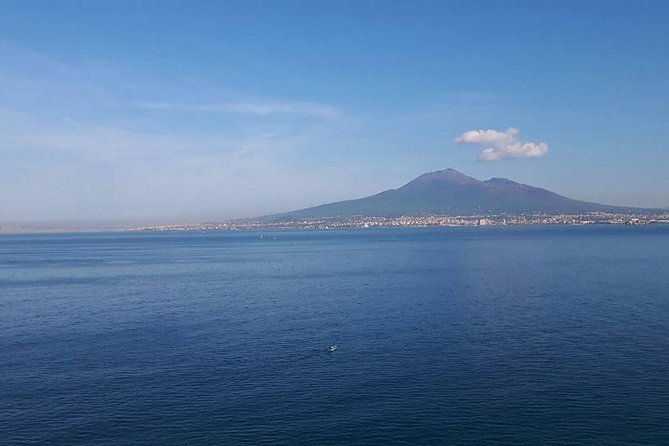 private-exclusive-vip-tour-of-positano-pompeii-mount-vesuvius