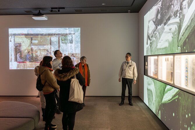 private-fabric-making-history-tour-in-tokamachi