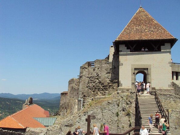 private-guided-tour-to-szentendre-visegrad-castle-danube-bend