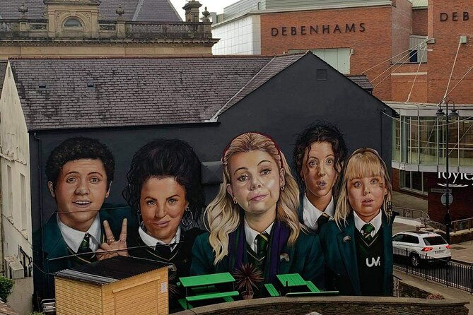 private-guided-walking-tour-in-derry-city