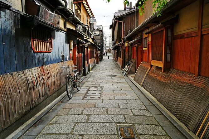 private-kyoto-geisha-districts-walking-tour