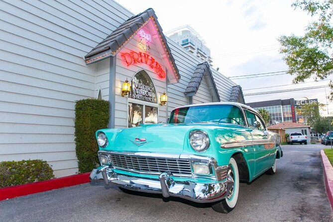 private-las-vegas-hotel-to-airport-luxury-limousine-transfer