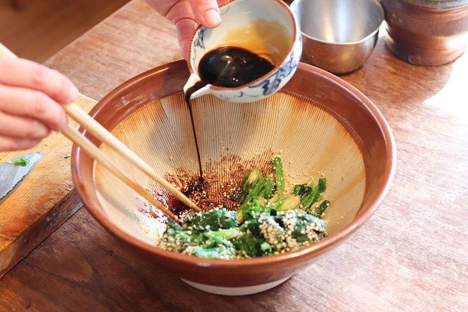 private-market-tour-japanese-cooking-w-aki-in-a-beautiful-home