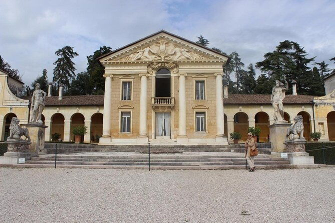 private-prosecco-wine-charming-villages-and-palladian-villa-day-tour
