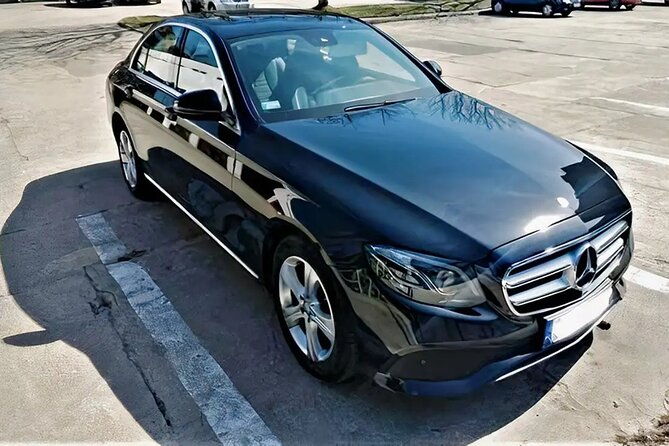 private-round-trip-transfer-warsaw-chopin-airport-waw