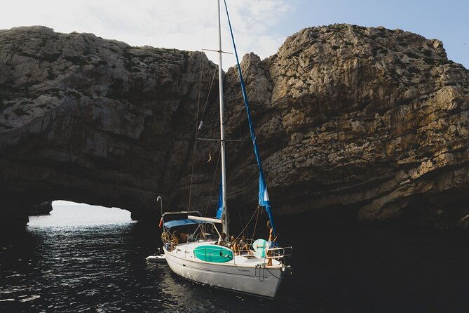 private-sailing-experience-discovering-ibiza-formentera