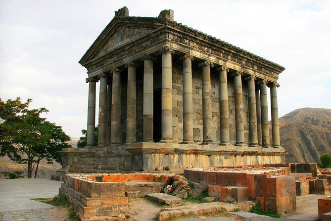 private-tour-garni-temple-geghard-monastery-lake-sevan-dilijan