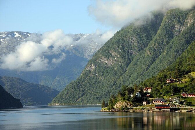 private-tour-hardangerfjord-voss-gondola-4-great-waterfalls