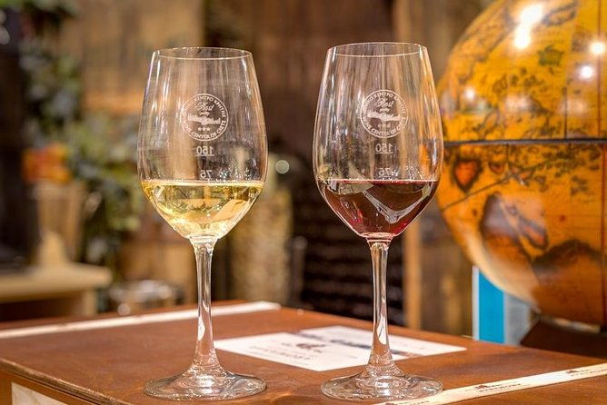 private-walking-tour-with-lunch-and-wine-tasting-by-a-sommelier