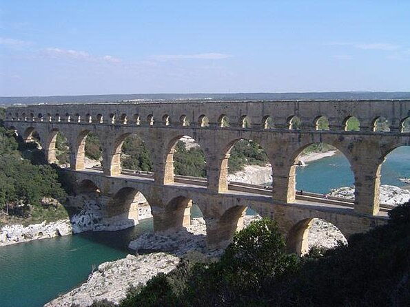 provence-highlights-full-day-tour-from-avignon