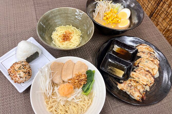ramen-gyoza-onigiri-japanese-cooking-class-in-kyoto
