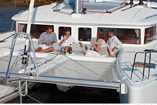 santorini-caldera-sailing-tour-with-bbq-lunch-and-drinks