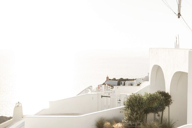 santorini-private-tour-in-the-picturesque-village-of-oia