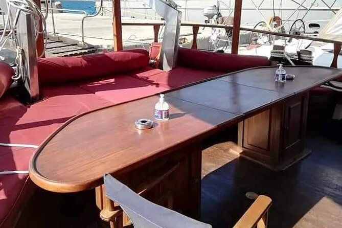 semiprivate-galatea-tour-antiparos-blulagoon-despotiko-free-drink