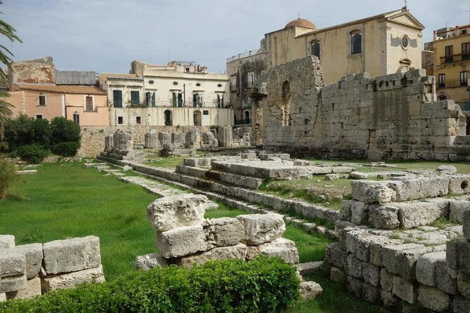 sharing-tour-of-pompeii