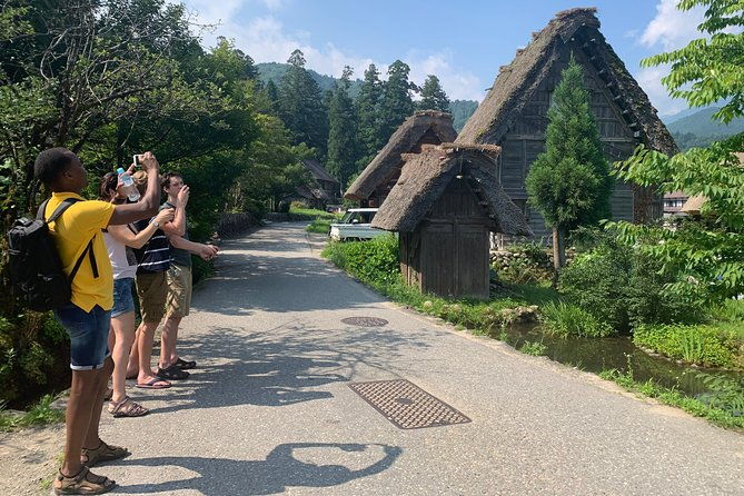 shirakawagounesco-world-heritage-onsen-hiking-1day-tour