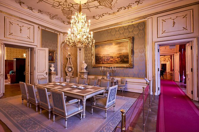 skip-the-line-empress-sisi-museum-hofburg-gardens-tour