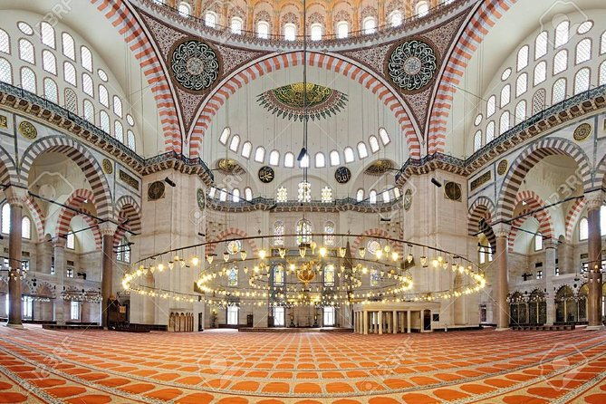 skip-the-line-topkapi-palace-including-suleymaniye-mosque-and-ceramics-workshop-in-istanbul