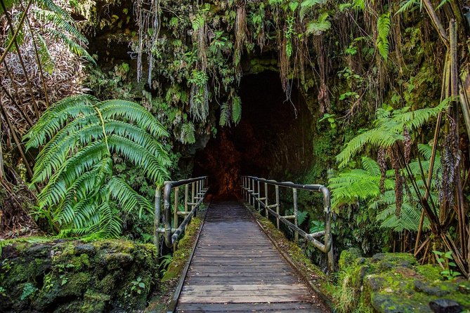 small-group-big-island-twilight-volcano-and-stargazing-tour