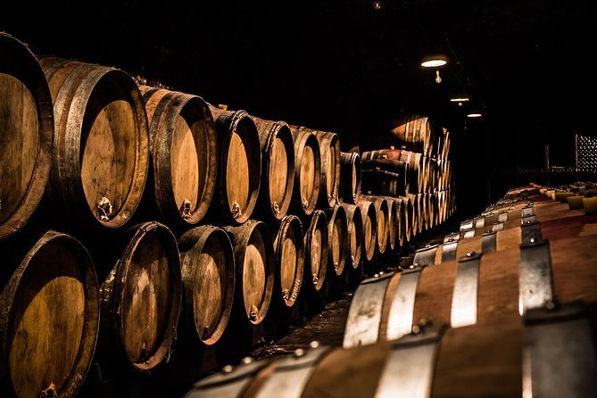small-group-full-day-tour-of-cote-de-nuits-cote-de-beaune-vineyards-and-beaune-historical-district