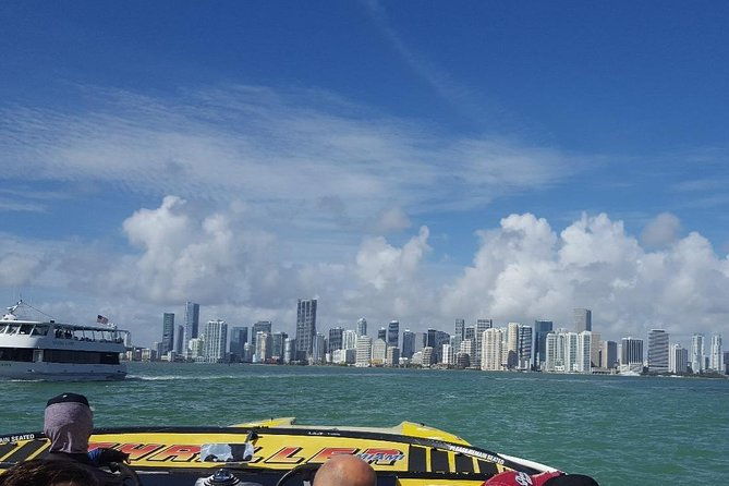 speedboat-sightseeing-adventure-of-miami