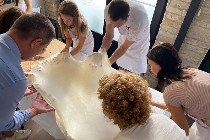 stretched-strudel-making-class-2-different-fillings