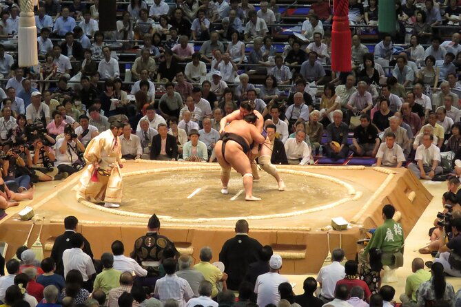 sumo-tournament-experience-in-nagoya