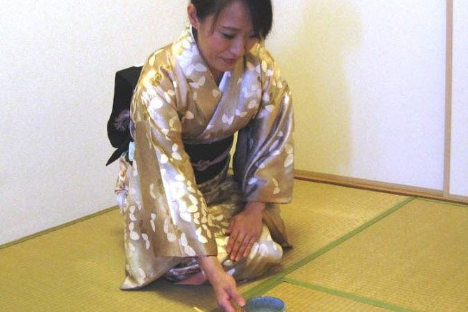 sushi-cooking-class-in-osaka