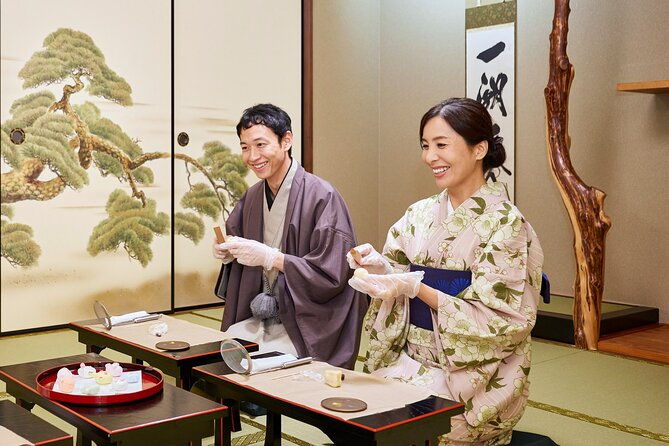 sweets-making-kimono-tea-ceremony-at-kyoto-maikoya-gion