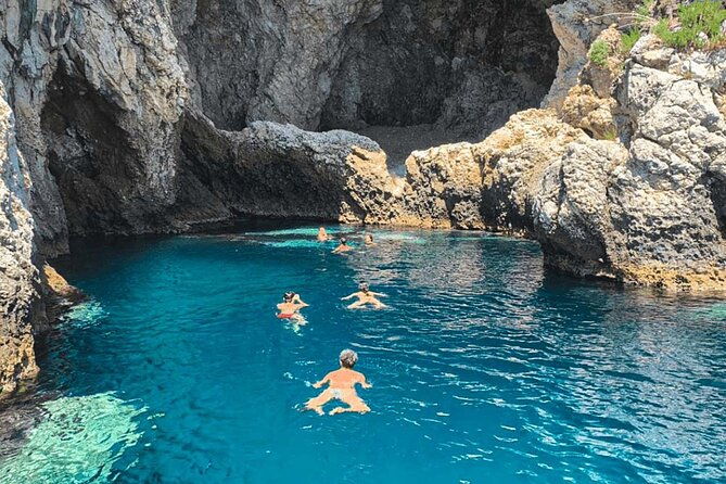taormina-sightseeing-private-luxury-boat-tour-with-aperitif