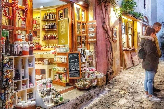 taste-the-best-monemvasia-has-to-offer-wine-liquors-olive-oil-bee-honey