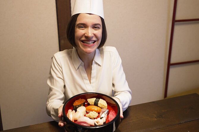 taught-by-a-professional-making-sushi-with-hakodates-fresh-fish