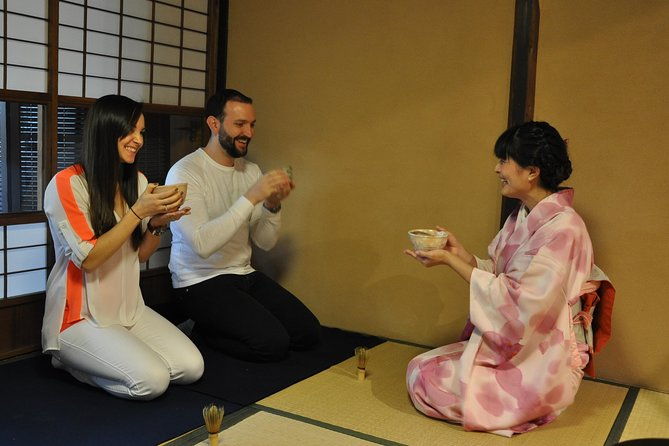 tea-ceremony-experience-in-traditional-kyoto-townhouse-2