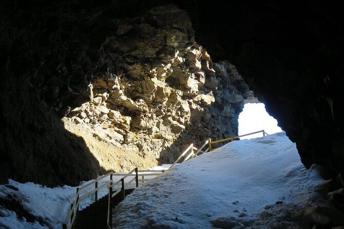 the-cave-explorer