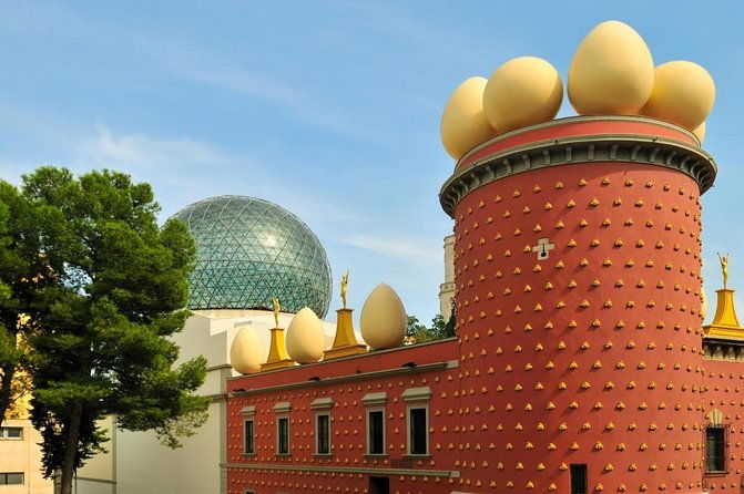 the-dali-triangle-cadaques-day-trip-from-girona