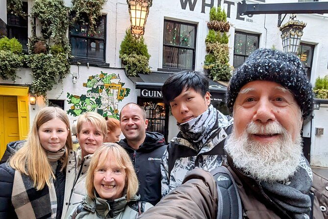 the-story-of-belfast-walking-tour-with-a-local-guide
