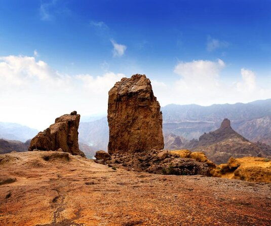 the-volcano-heart-tour-hiking-tasting-and-sunset-experience