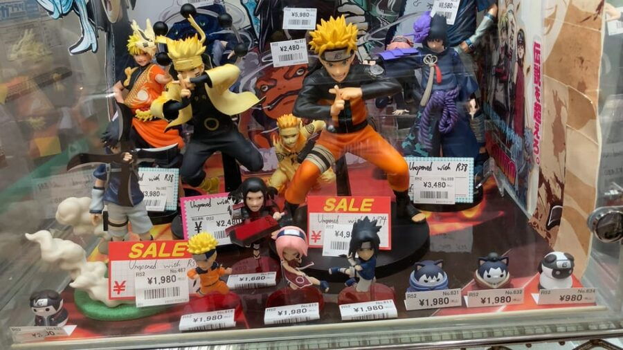 tokyo-akihabara-anime-manga-video-games-maid-cafe-tour